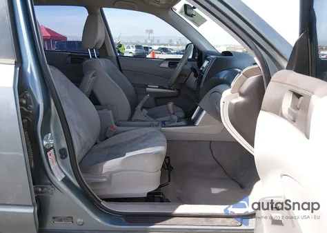 2010 Subaru Forester 2.5X z USA, uszkodzony, nr VIN JF2SH6AC9AG709226